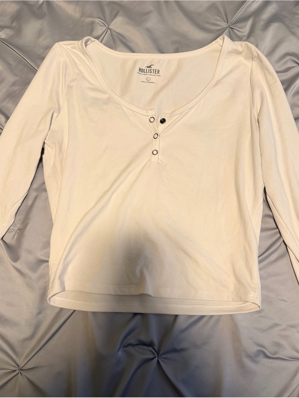 Hollister Cream Henley Scoop Neck Long Sleeve Top
